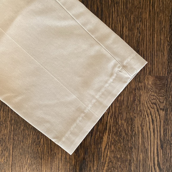 Lands End Khakis for Men. Size 33. See photos for details. - Picture 5 of 9